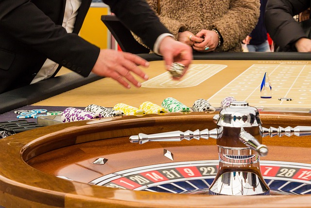 The hidden side of gambling: when mathematical geniuses gamble